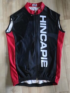 Hincapie Velocity Cycling Vest Gilet Men's Medium Black Red Windproof